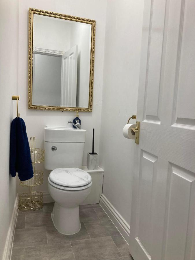 Agapi Apartment - Sea View Sleeps Ten Blackpool Eksteriør billede