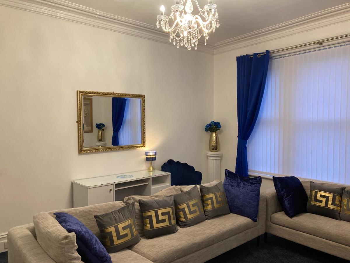 Agapi Apartment - Sea View Sleeps Ten Blackpool Eksteriør billede